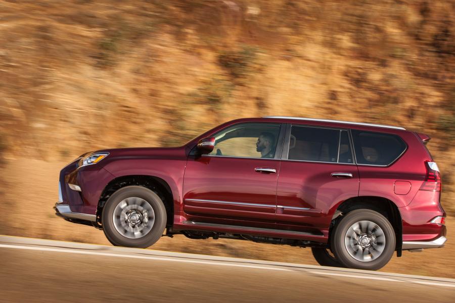  Lexus GX460 Sport Design Package 2017 года  (фото 17 из 17)